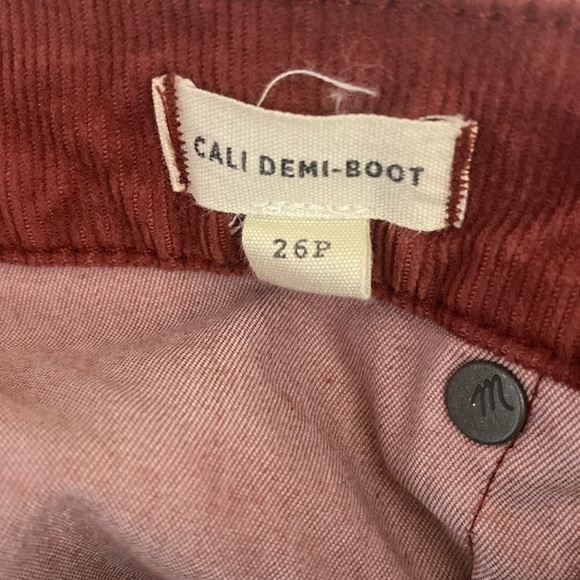 Madewell Cali Demi-Boot Jeans in Corduroy: Button-Front Edition Canterbury Red - Picture 13 of 14
